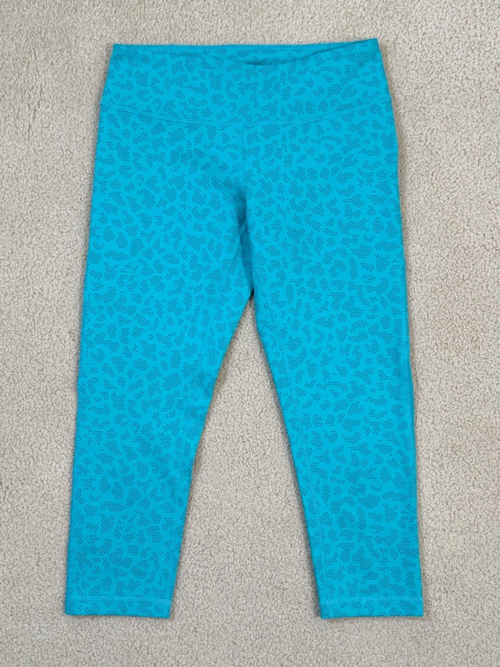Nordstrom - Zella Teal Patterned Capri Leggings with Mesh Detail & Pocket